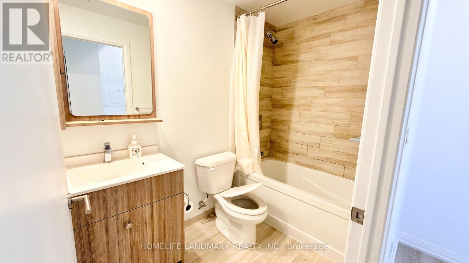 1711 - 75 Canterbury Place, Toronto, Ontario  M2N 0L2 - Photo 13 - C13164922