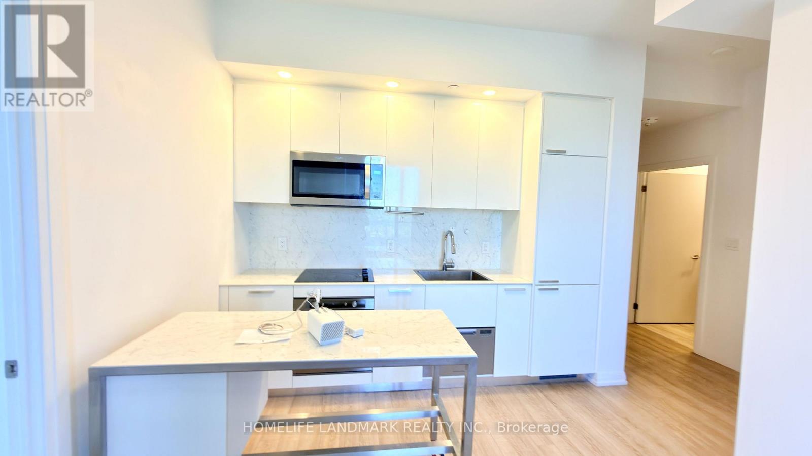1711 - 75 Canterbury Place, Toronto, Ontario  M2N 0L2 - Photo 5 - C13164922