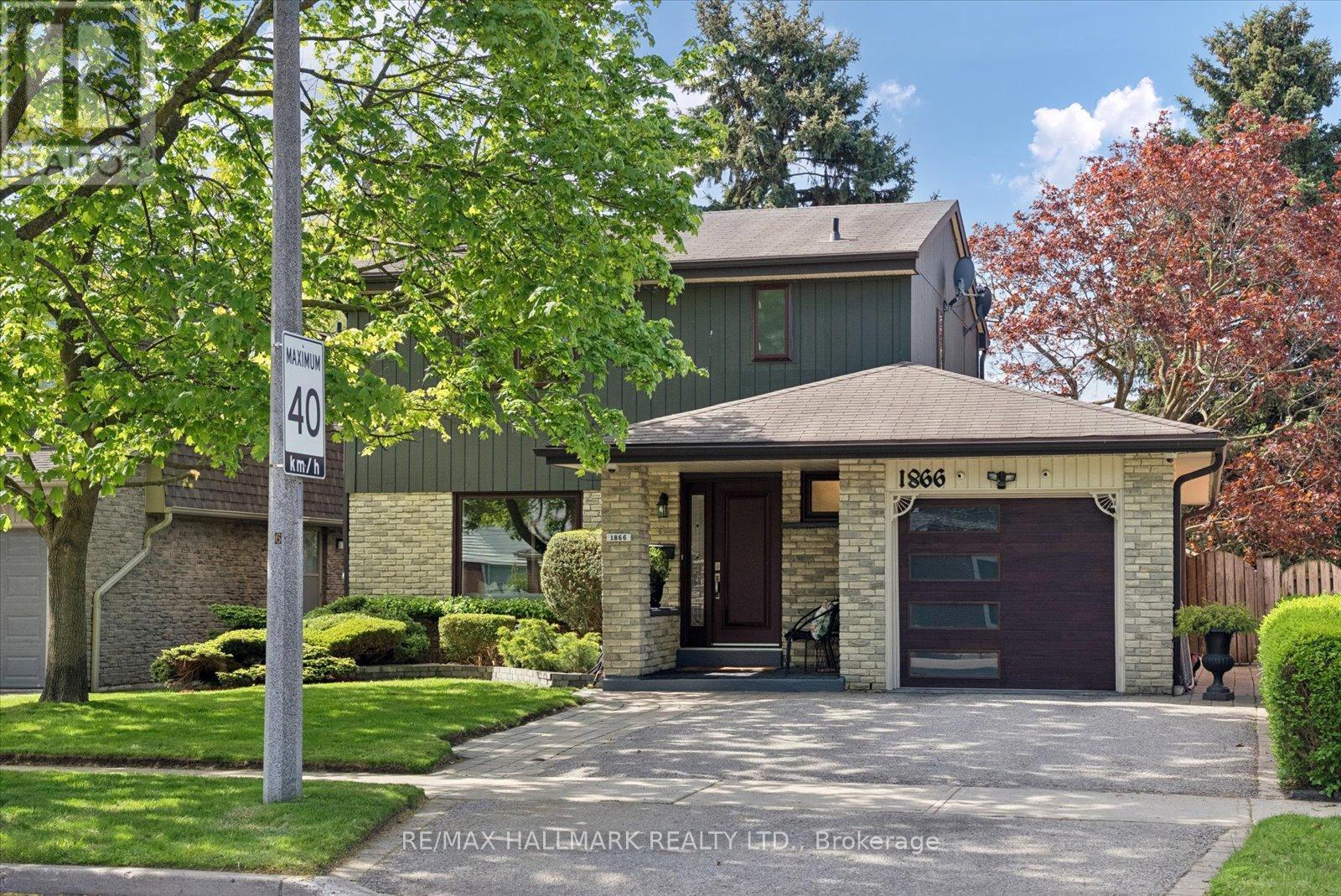 1866 Bowler Drive, Pickering, Ontario  L1V 3E4 - Photo 3 - E13164648