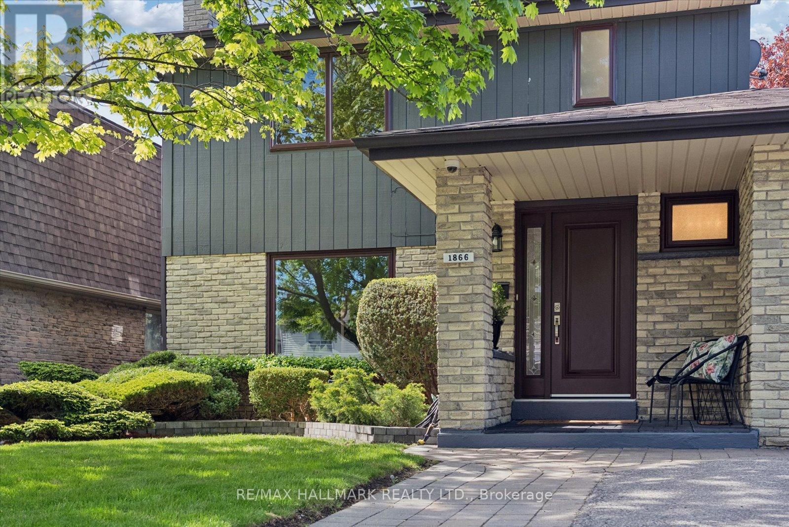1866 Bowler Drive, Pickering, Ontario  L1V 3E4 - Photo 6 - E13164648