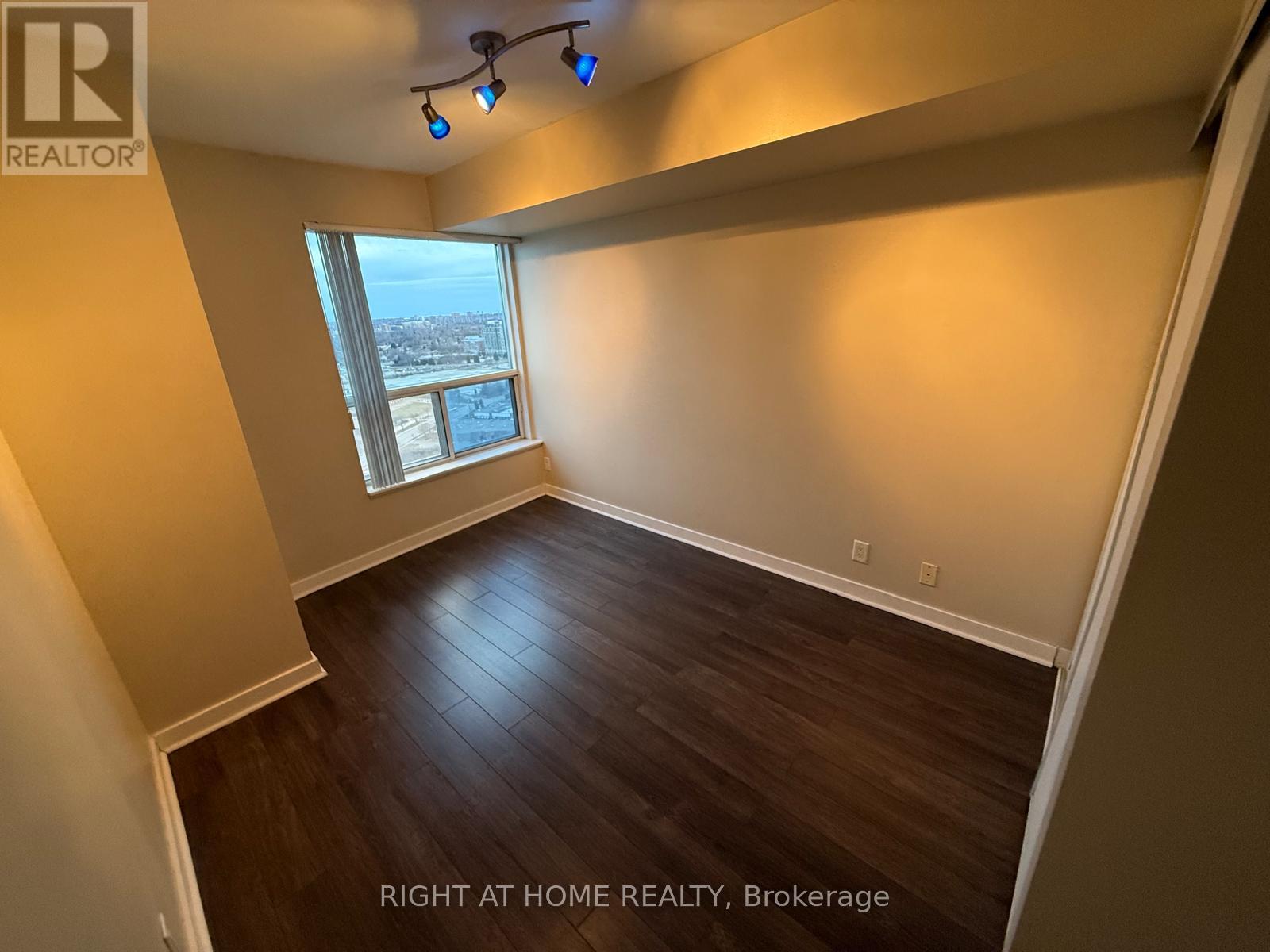 3507 - 38 Lee Centre Drive, Toronto, Ontario  M1H 3J7 - Photo 7 - E13164678