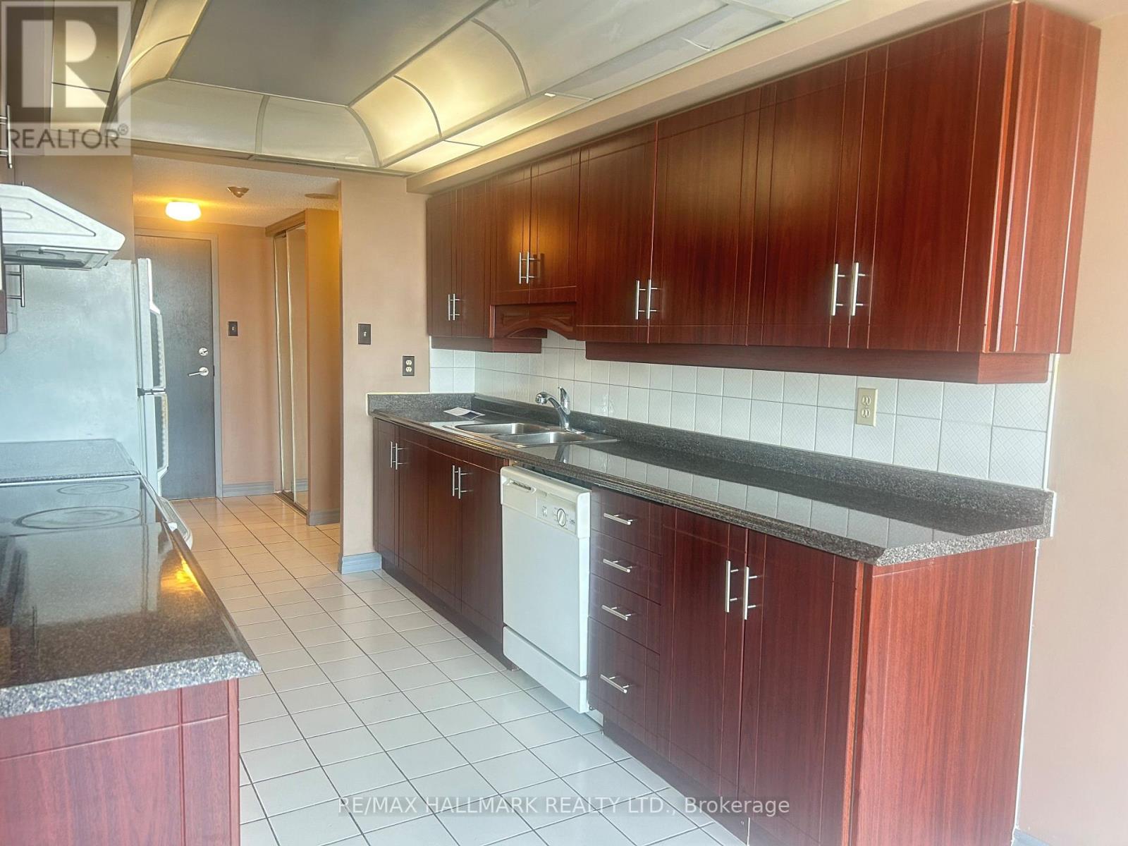 1112 - 4725 Sheppard Avenue E, Toronto (Agincourt South-Malvern West), Ontario  M1S 5B2 - Photo 5 - E13164864