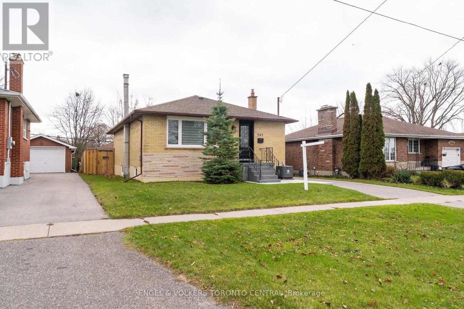 767 PHILLIP MURRAY AVENUE, Oshawa, Ontario