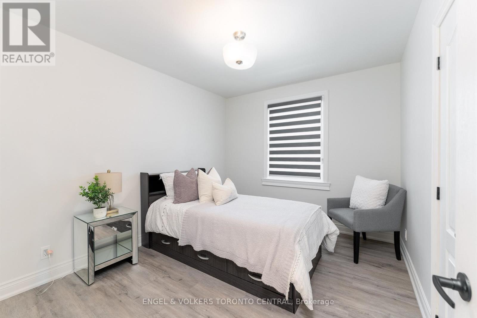 767 Phillip Murray Avenue, Oshawa, Ontario L1J 1J2 - Photo 12 - E13164902