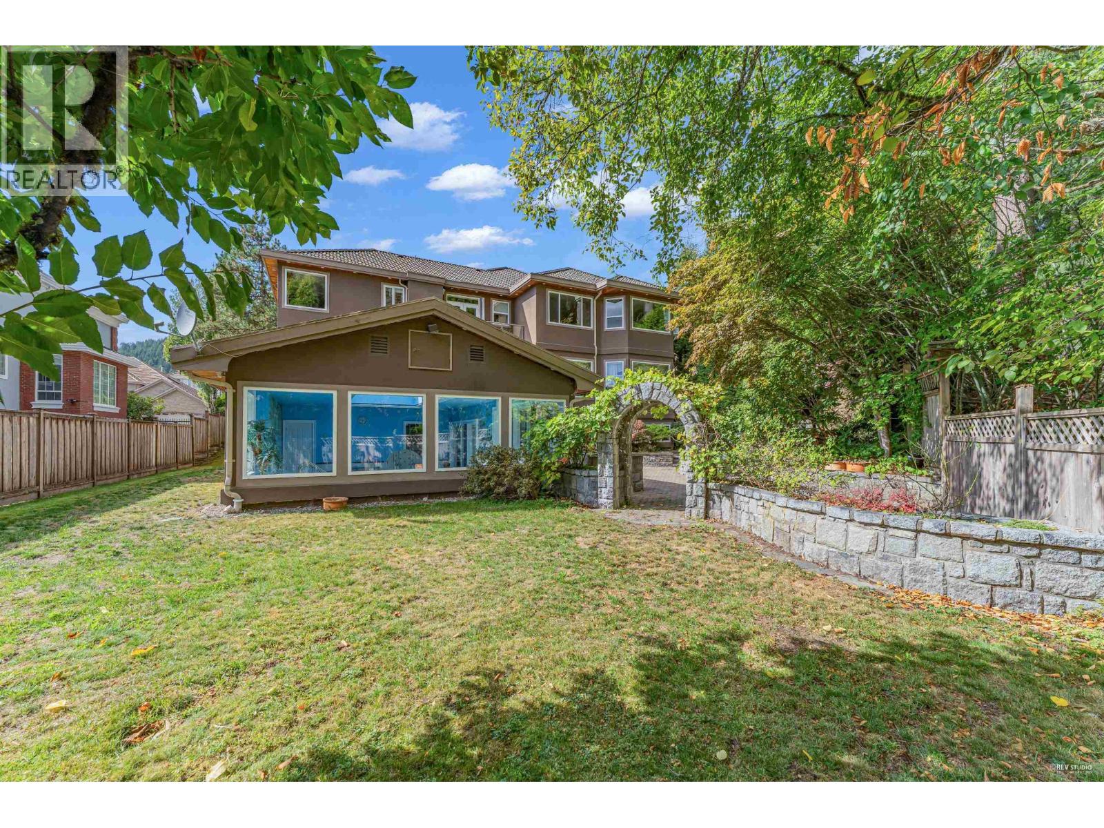 1729 Hampton Drive, Coquitlam, British Columbia  V3E 3C9 - Photo 7 - R3126953