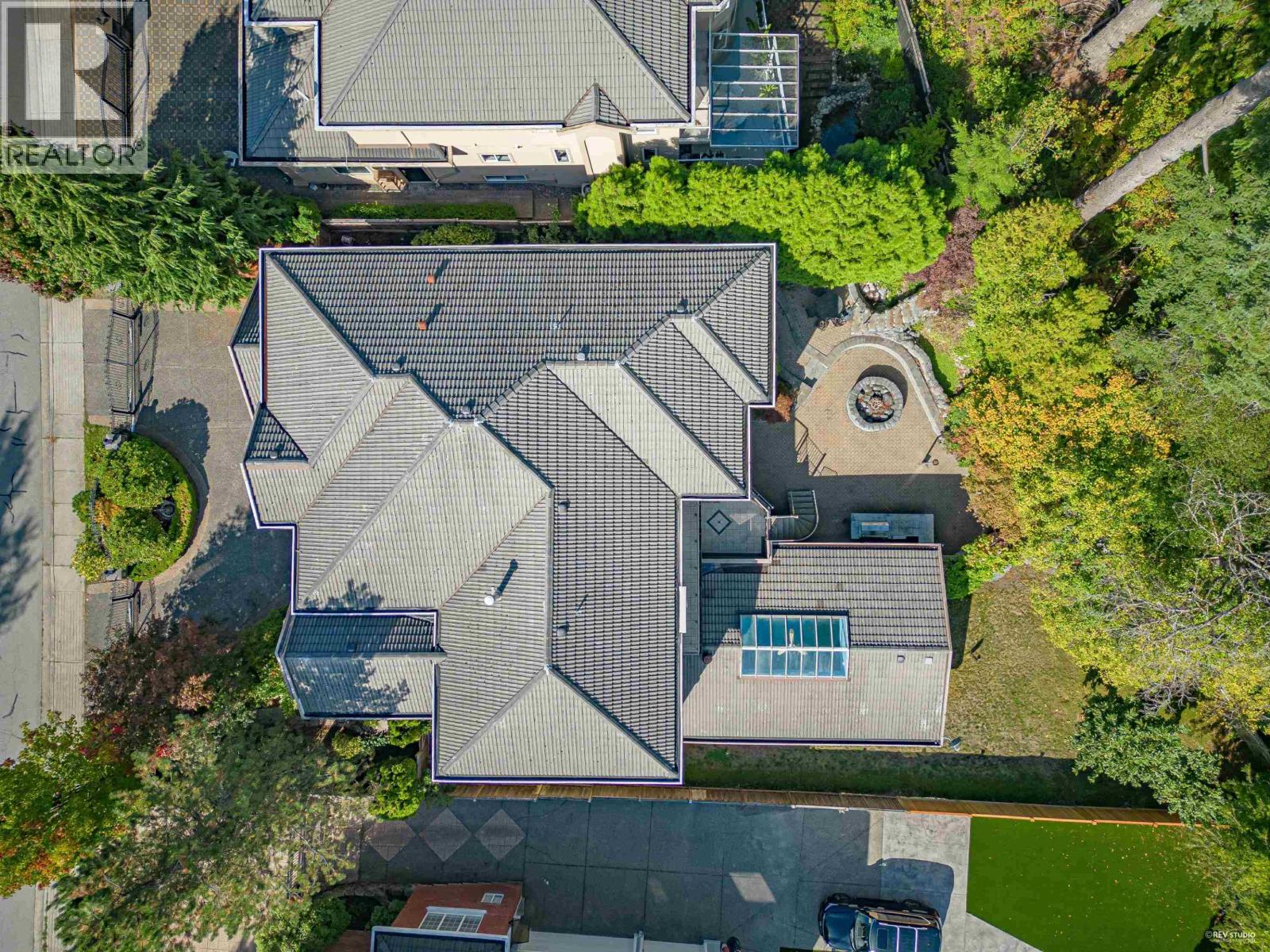 1729 Hampton Drive, Coquitlam, British Columbia  V3E 3C9 - Photo 6 - R3126953