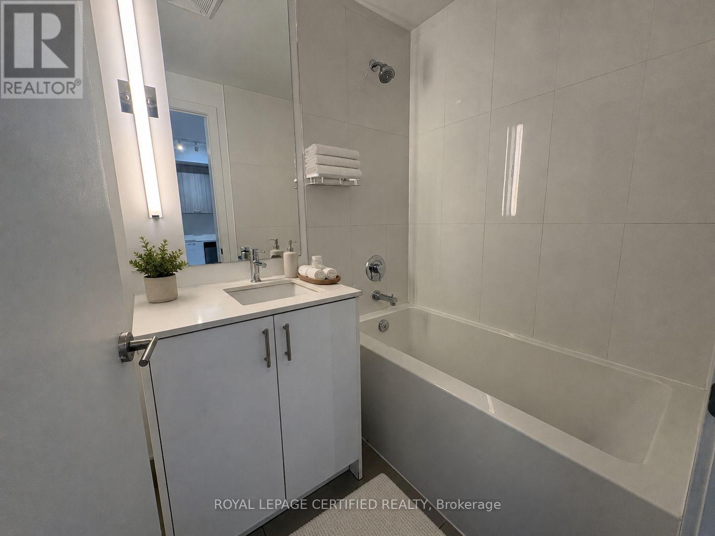 307 - 180 Veterans Drive, Brampton, Ontario  L7A 5G7 - Photo 16 - W13162782