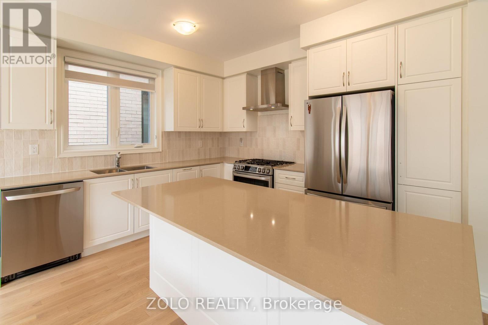 13 Culbert Road, Bradford West Gwillimbury (Bradford), Ontario  L3Z 4P3 - Photo 4 - N13164806