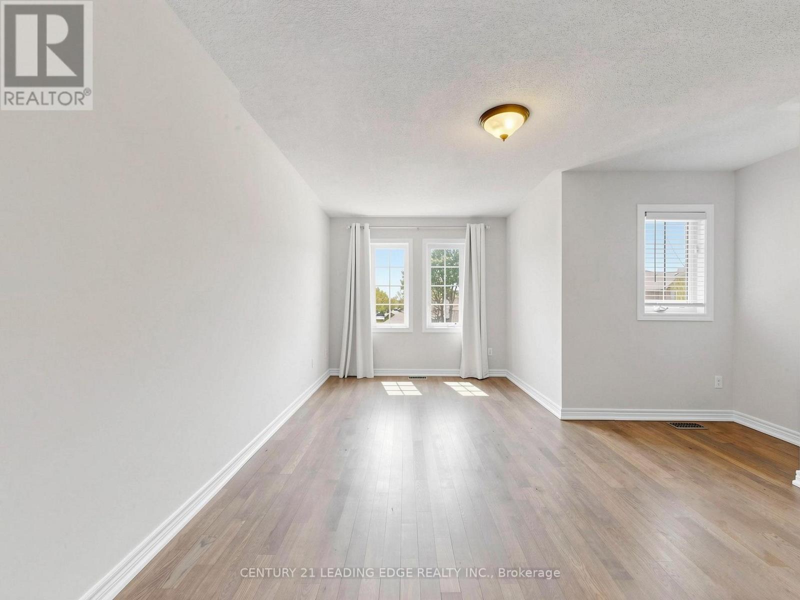 24 Saltspring Drive, Markham, Ontario  L6E 2H1 - Photo 27 - N13164850