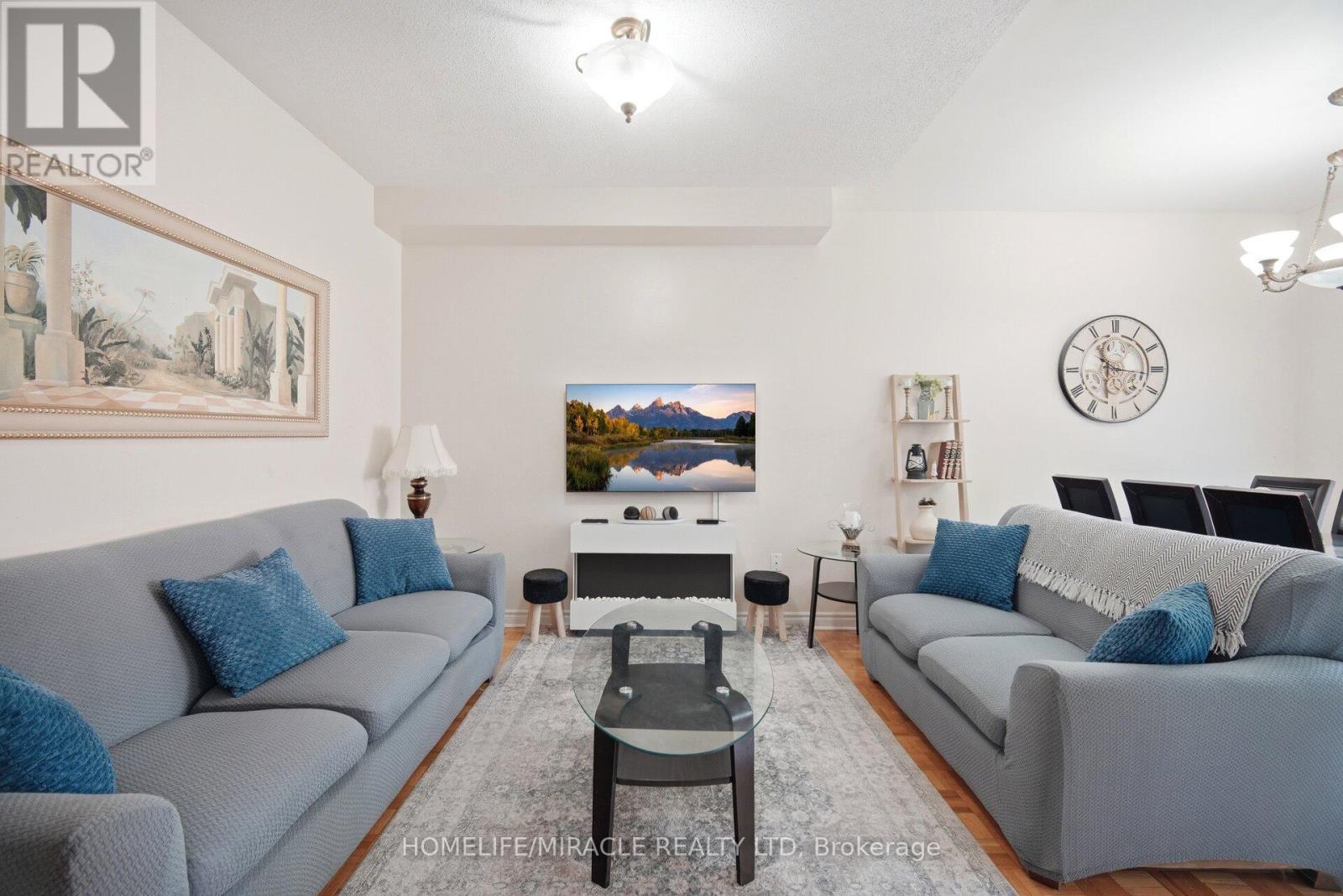 8 Nasir Crescent, Vaughan, Ontario  L6A 3B3 - Photo 10 - N13164878