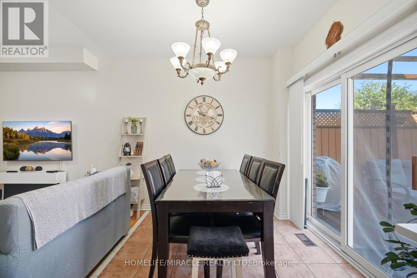 8 Nasir Crescent, Vaughan, Ontario  L6A 3B3 - Photo 13 - N13164878