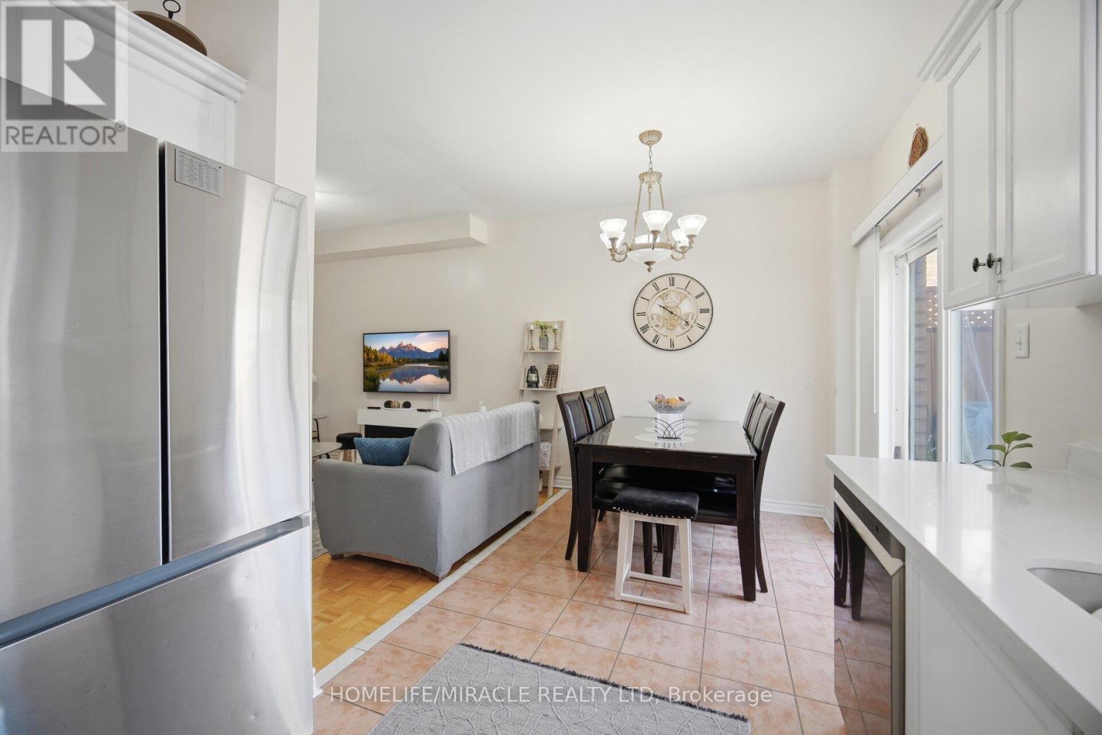 8 Nasir Crescent, Vaughan, Ontario  L6A 3B3 - Photo 18 - N13164878