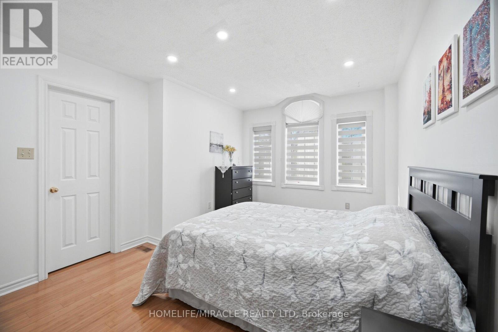 8 Nasir Crescent, Vaughan, Ontario  L6A 3B3 - Photo 23 - N13164878