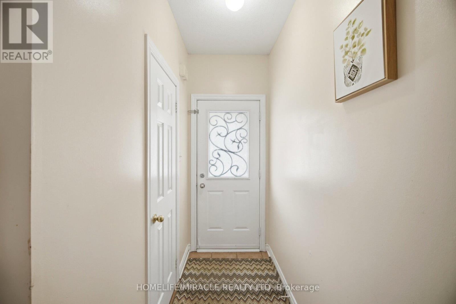 8 Nasir Crescent, Vaughan, Ontario  L6A 3B3 - Photo 7 - N13164878