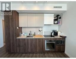 911 - 1000 PORTAGE PARKWAY, Vaughan, Ontario