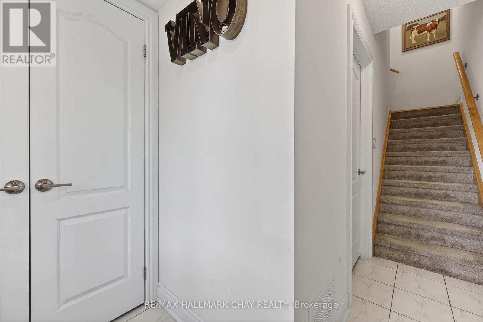 39 Kodiak Terrace, Barrie, Ontario  L9J 0J4 - Photo 17 - S13164796