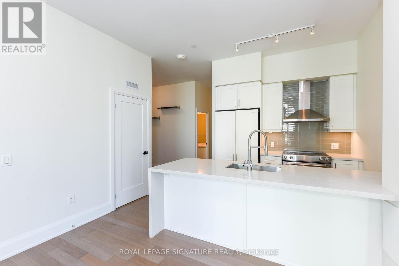 Ph3 - 4055 Parkside Village Drive, Mississauga, Ontario  L5B 0K8 - Photo 13 - W13164680