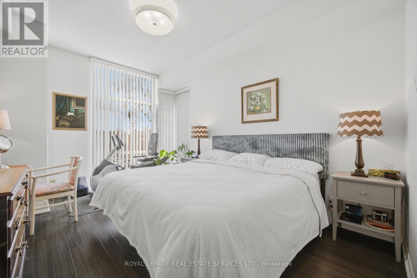 204 - 70 Port Street E, Mississauga, Ontario  L5G 1E8 - Photo 19 - W13164692