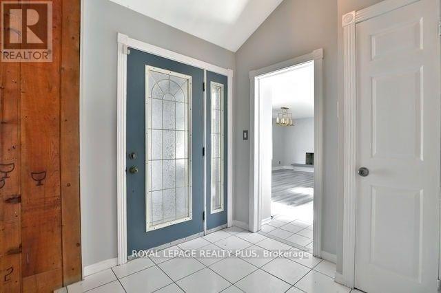 48 Birkbank Drive, Oakville (Fd Ford), Ontario  L6J 4Y9 - Photo 2 - W13164718
