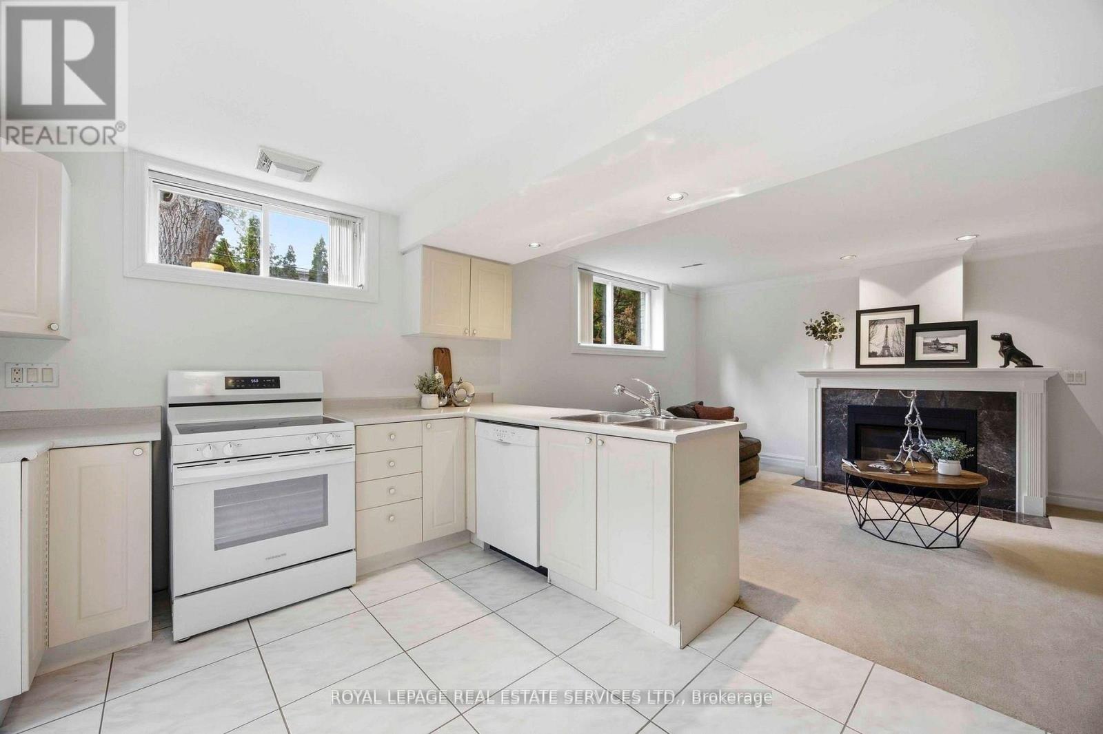 100 Rathburn Road, Toronto, Ontario  M9A 1R7 - Photo 31 - W13164742