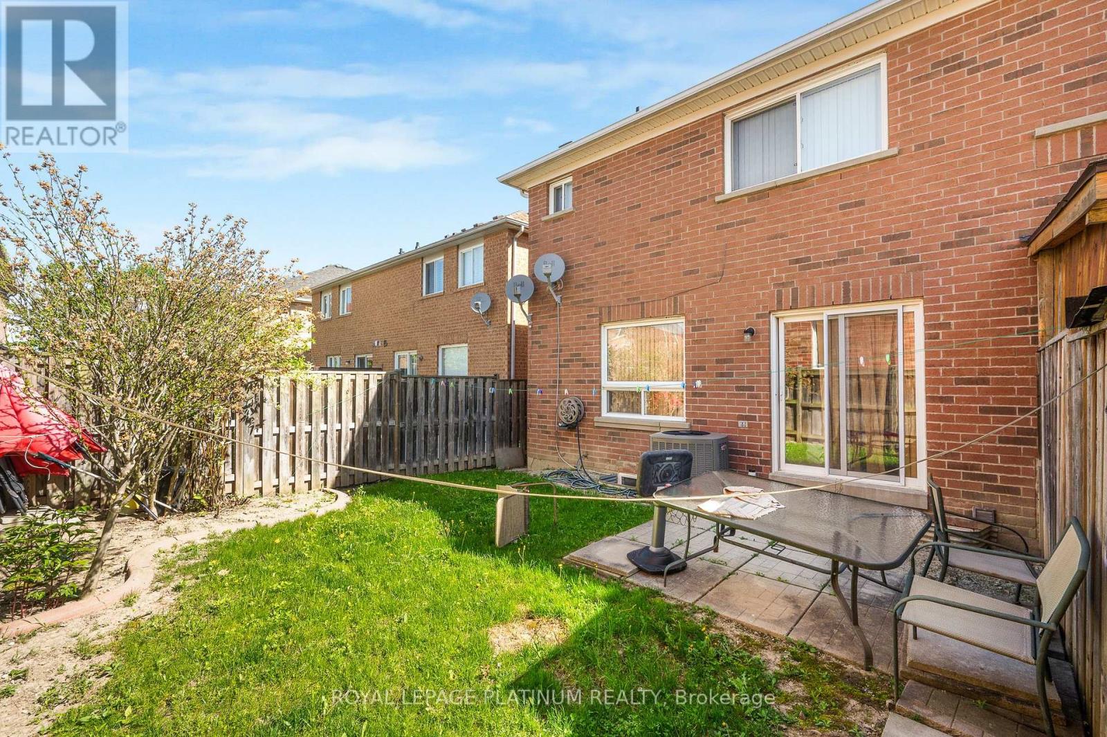 4 Silver Egret Road, Brampton, Ontario  L7A 2Z9 - Photo 8 - W13164798