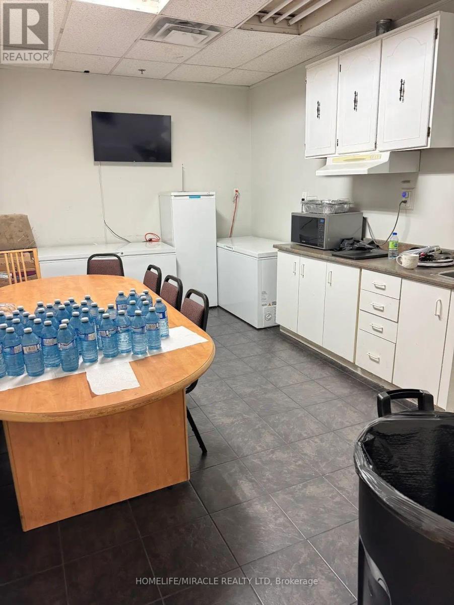 1700 SISMET ROAD, Mississauga, Ontario