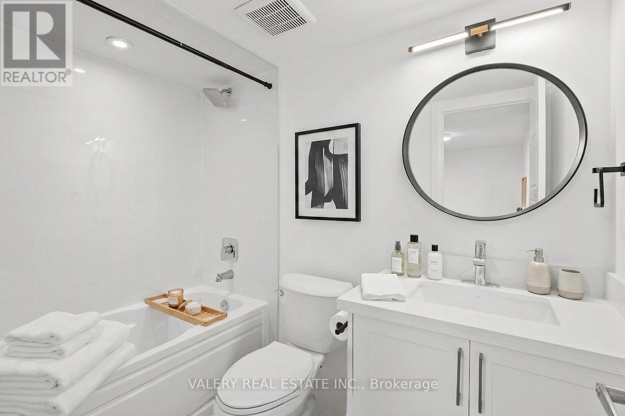 5 - 175 William Duncan Road, Toronto (Downsview-Roding-Cfb), Ontario  M3K 0B8 - Photo 4 - W13164828