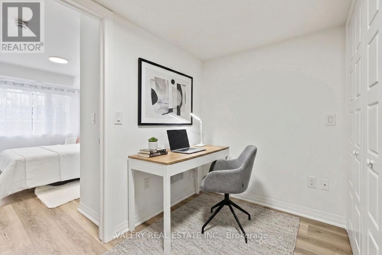 5 - 175 William Duncan Road, Toronto (Downsview-Roding-Cfb), Ontario  M3K 0B8 - Photo 7 - W13164828