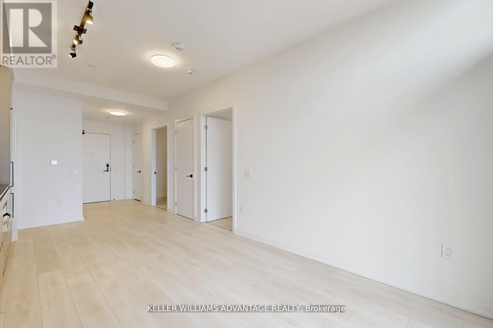 2407 - 10 Graphophone Grove, Toronto, Ontario  M6H 2A6 - Photo 12 - W13164886