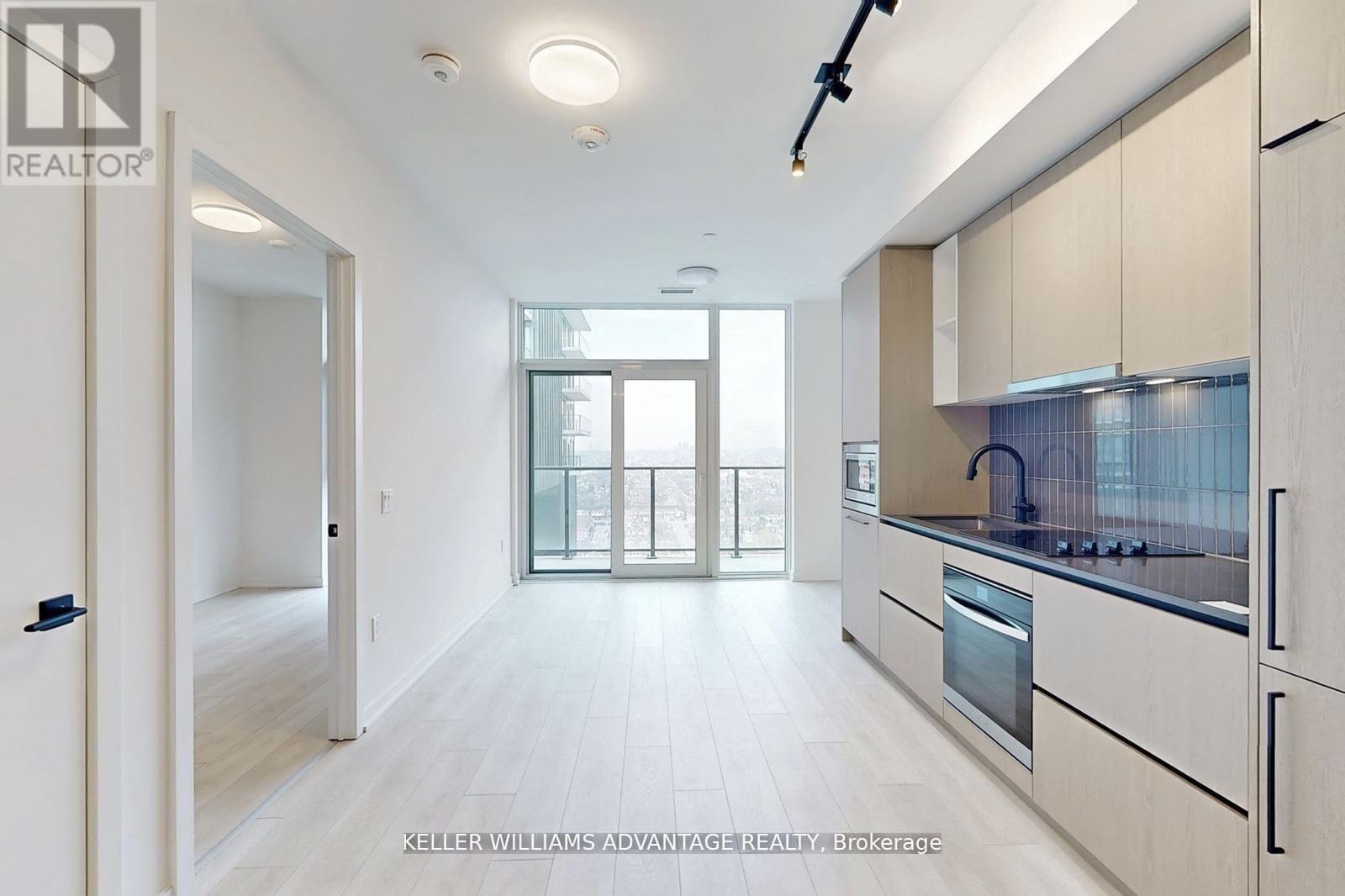2407 - 10 Graphophone Grove, Toronto, Ontario  M6H 2A6 - Photo 7 - W13164886