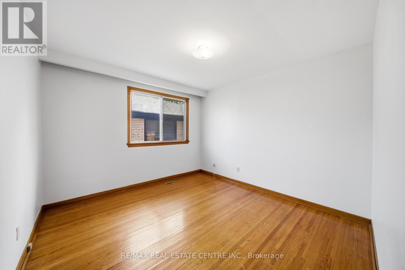 893 Hollowtree Crescent, Mississauga, Ontario  L4Y 2V3 - Photo 21 - W13164890