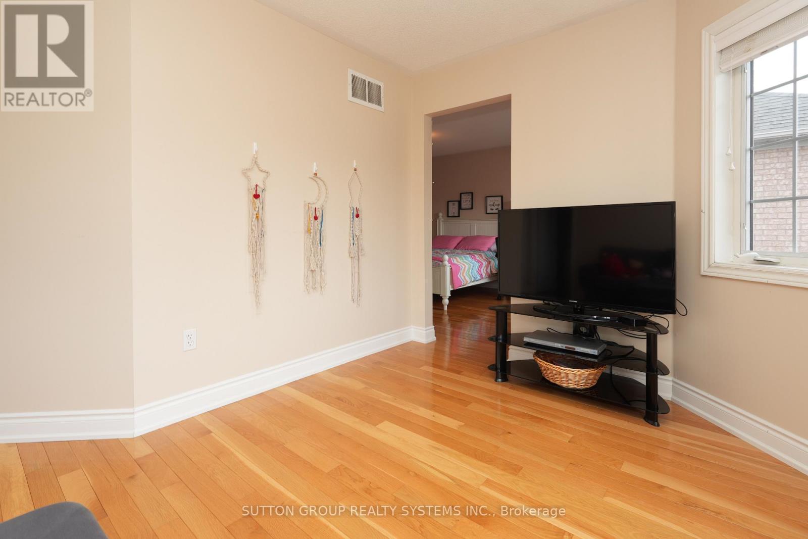 1382 Avon Drive, Mississauga, Ontario  L5N 7Z3 - Photo 27 - W13164918