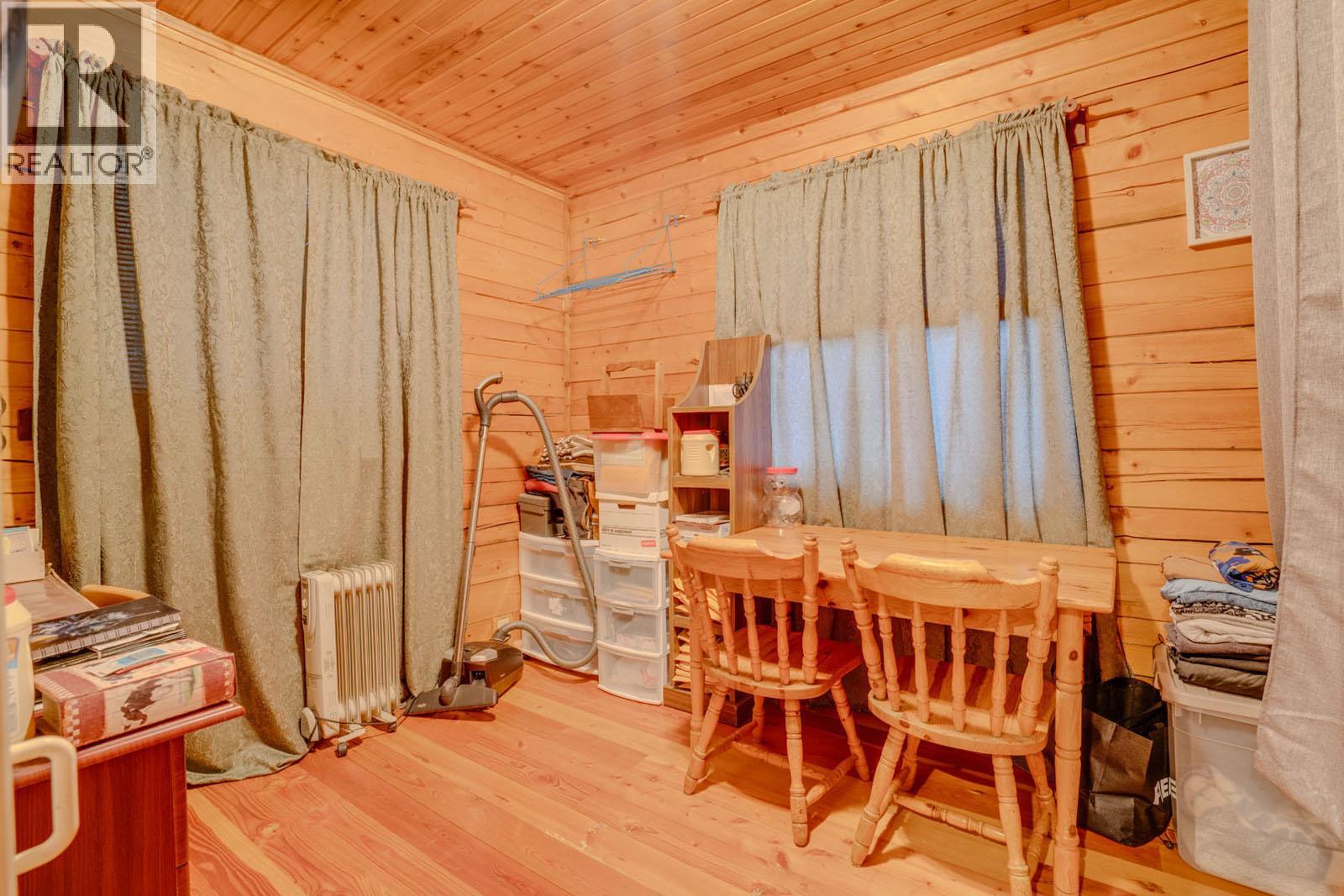 1519 Highway 6 Highway, Cherryville, British Columbia  V0E 2G1 - Photo 16 - 10371130