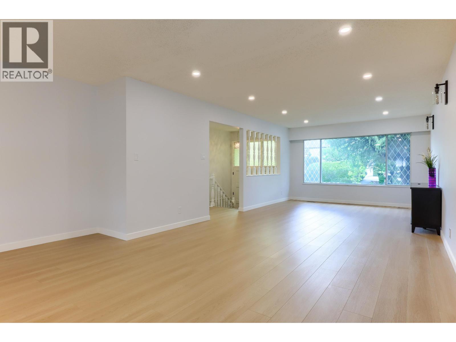 3492 E 49th Avenue, Vancouver, British Columbia  V5S 1M2 - Photo 2 - R3126807