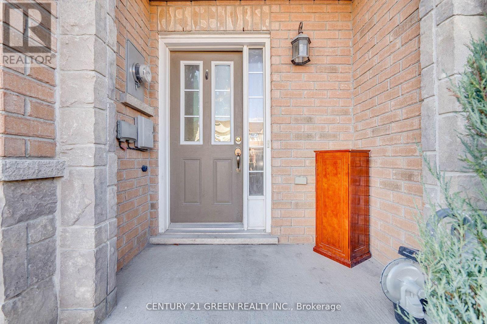 18 Palacebeach Trail, Hamilton, Ontario  L8E 5C3 - Photo 4 - X13164608
