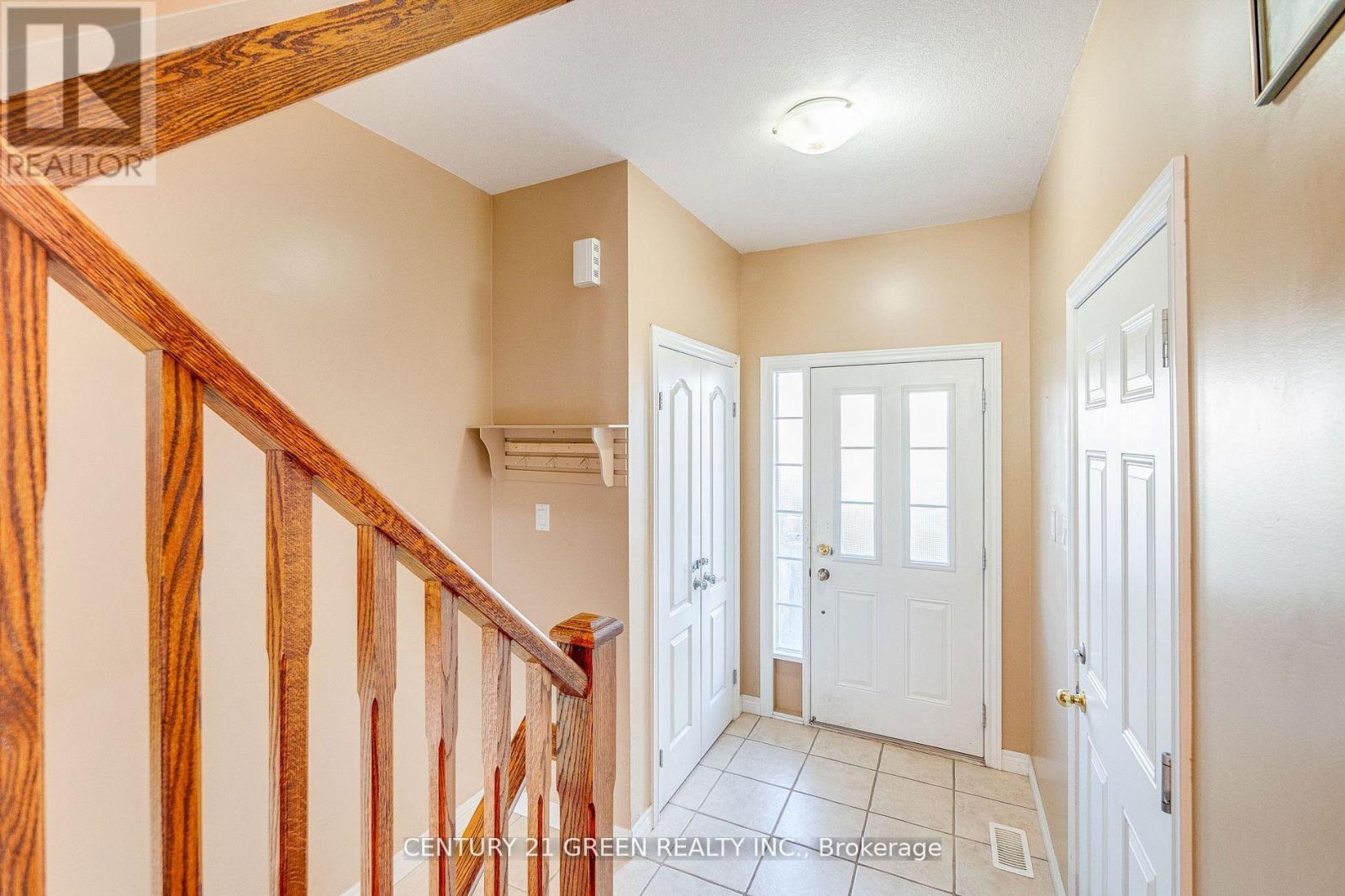 18 Palacebeach Trail, Hamilton, Ontario  L8E 5C3 - Photo 7 - X13164608