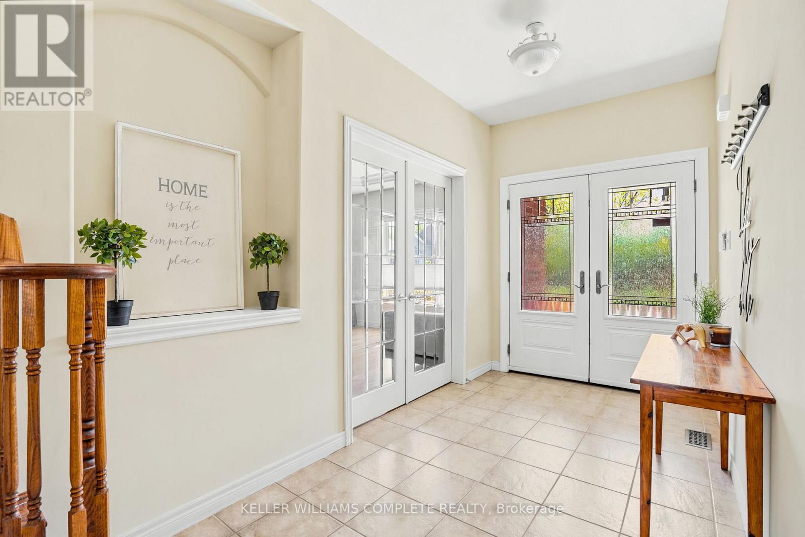 16 Oldmill Road, Hamilton, Ontario  L9G 5E2 - Photo 4 - X13164654