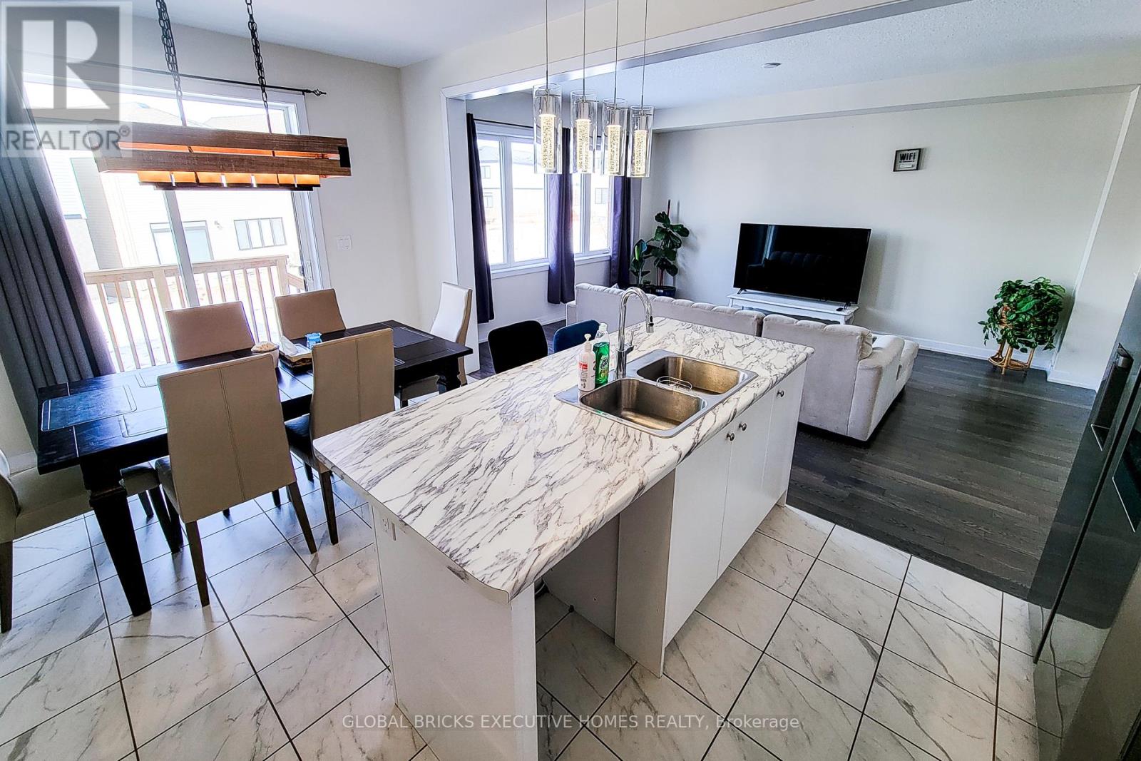33 Wintergreen Crescent, Haldimand, Ontario  N3W 0H9 - Photo 19 - X13164770