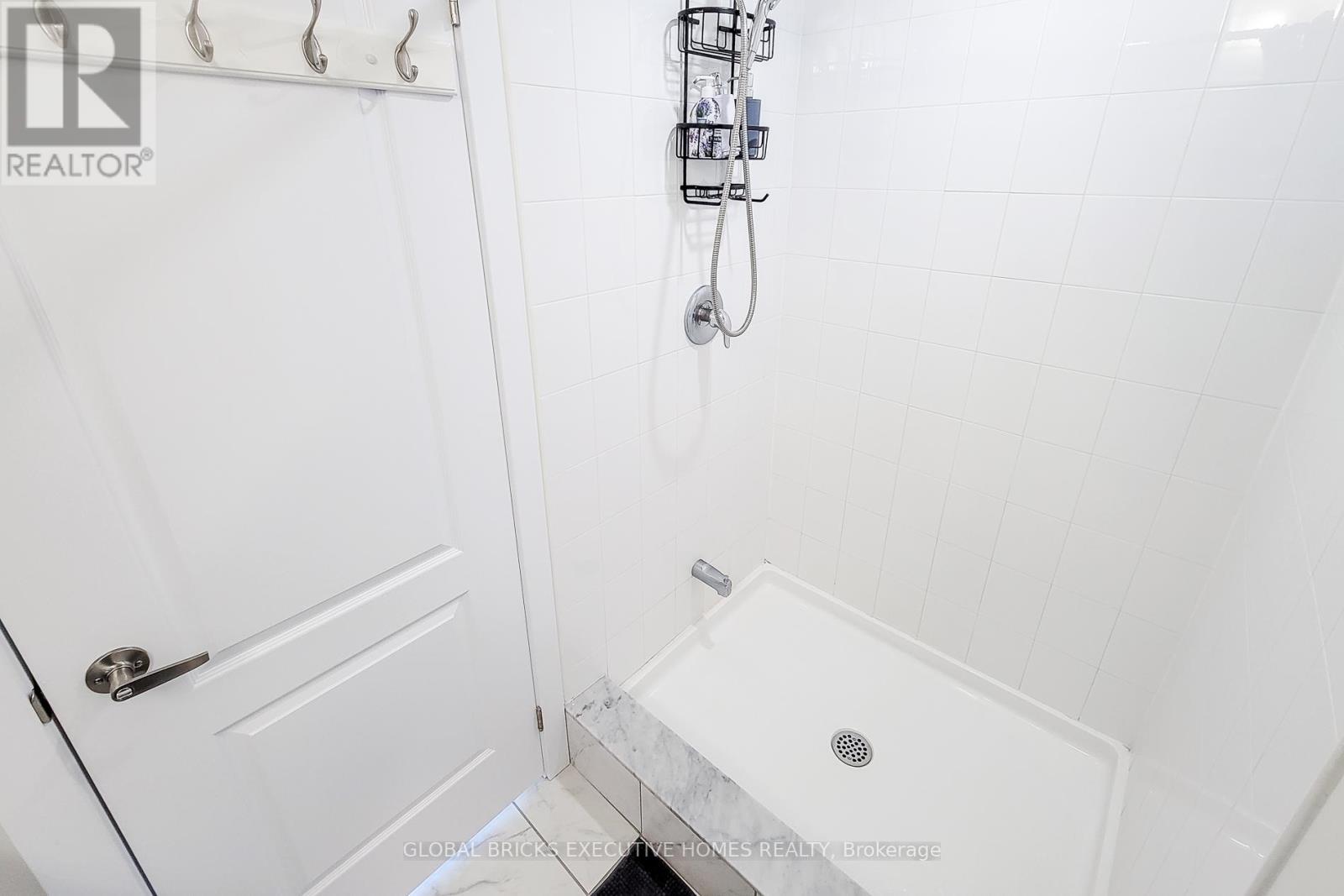 33 Wintergreen Crescent, Haldimand, Ontario  N3W 0H9 - Photo 38 - X13164770