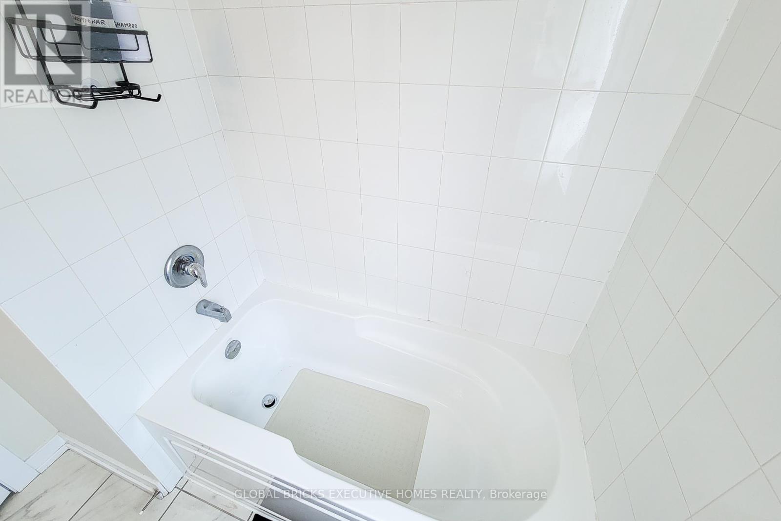 33 Wintergreen Crescent, Haldimand, Ontario  N3W 0H9 - Photo 45 - X13164770