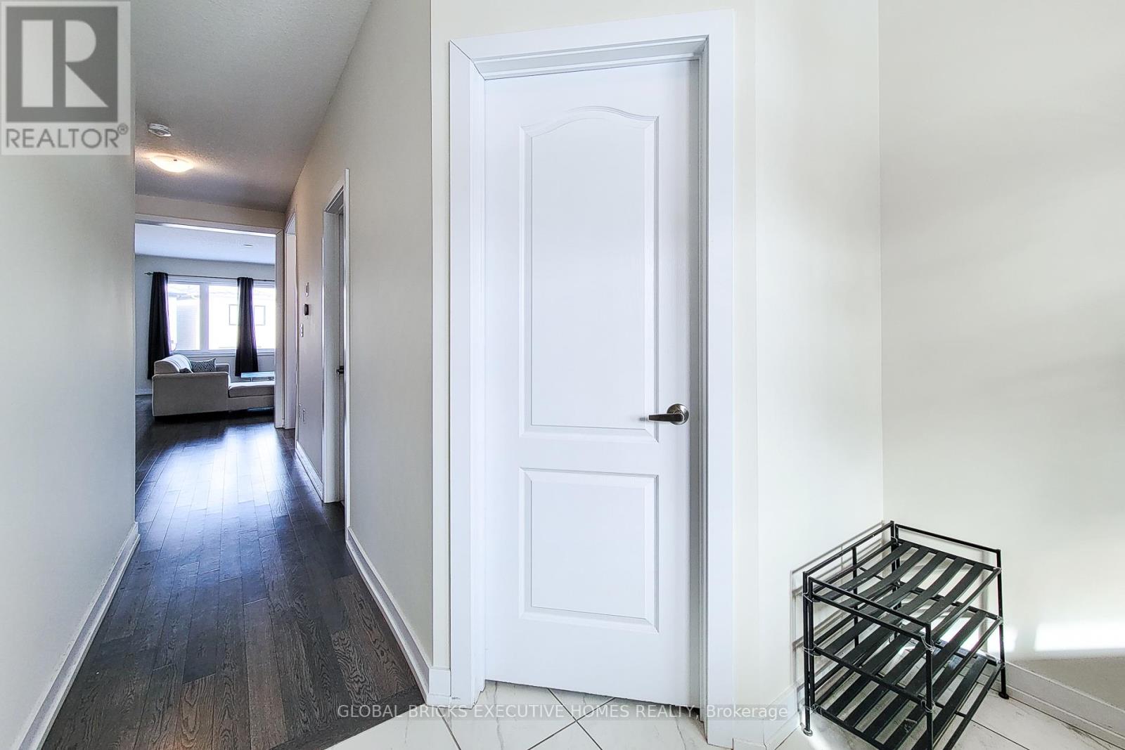 33 Wintergreen Crescent, Haldimand, Ontario  N3W 0H9 - Photo 5 - X13164770