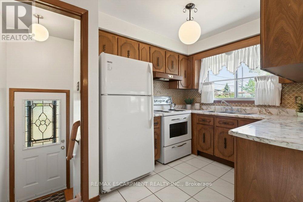 381 Red Oak Avenue, Hamilton, Ontario  L8E 2C5 - Photo 15 - X13164814