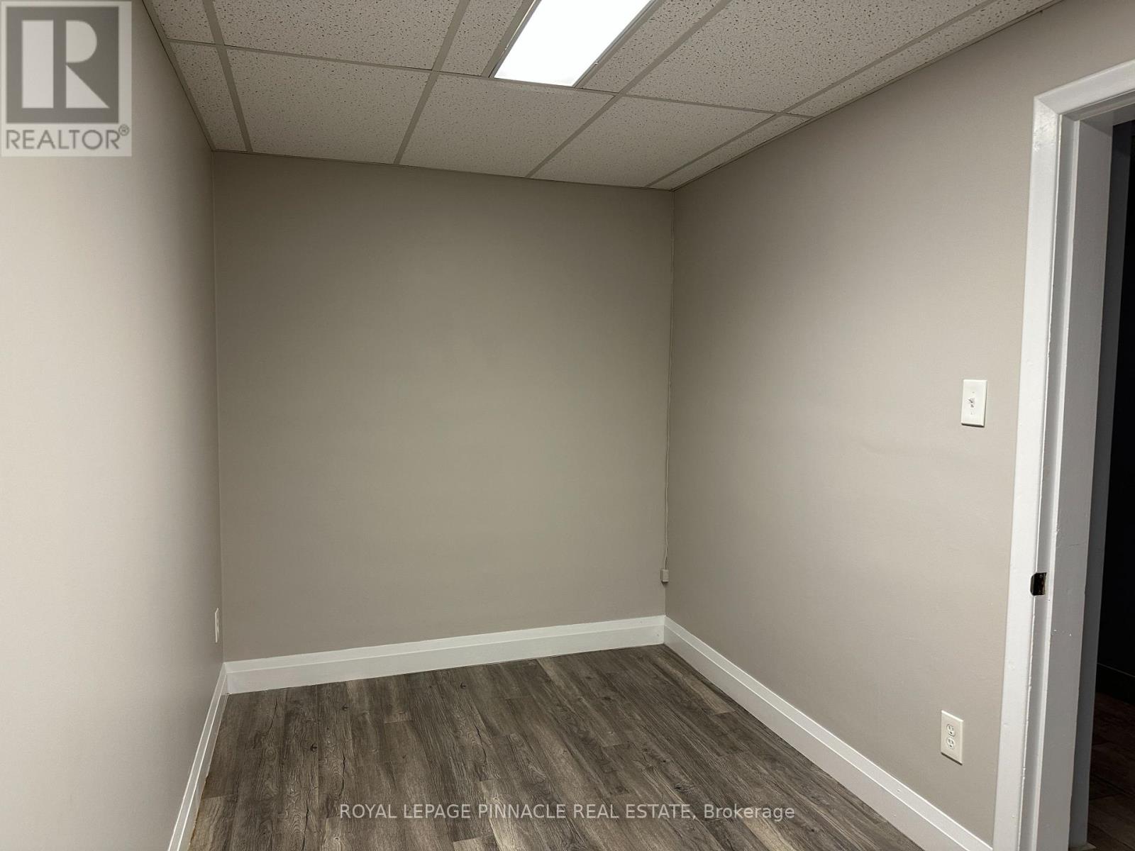 M03 - 70 King Street E, Hamilton (Stoney Creek), Ontario  L8G 1K2 - Photo 10 - X13164898