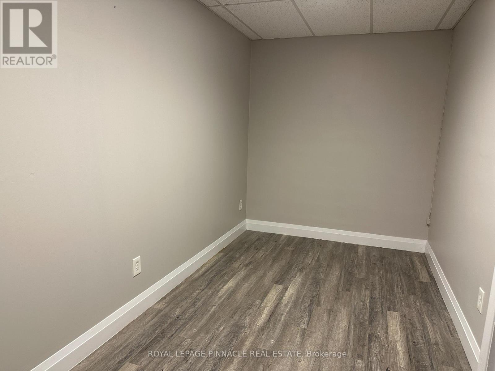 M03 - 70 King Street E, Hamilton (Stoney Creek), Ontario  L8G 1K2 - Photo 8 - X13164898