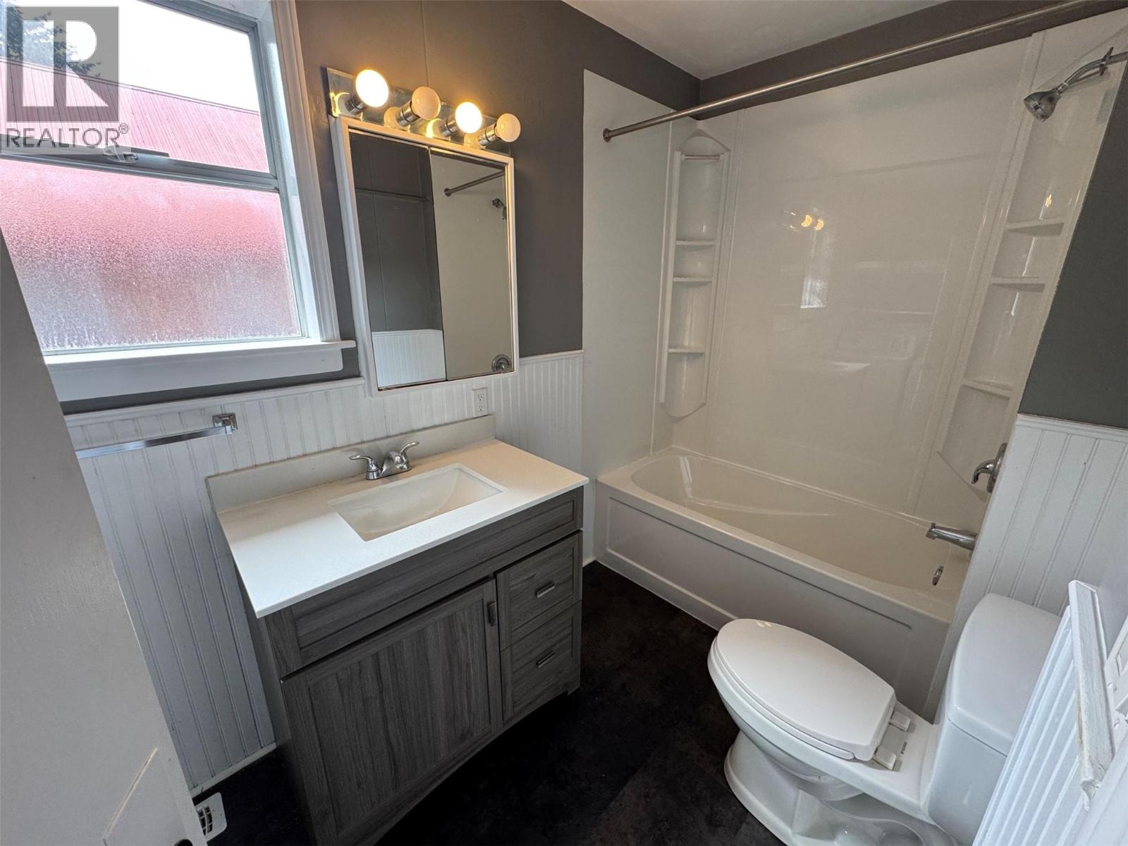 234 Copper Avenue N, Greenwood, British Columbia  V0H 1J0 - Photo 13 - 10374446