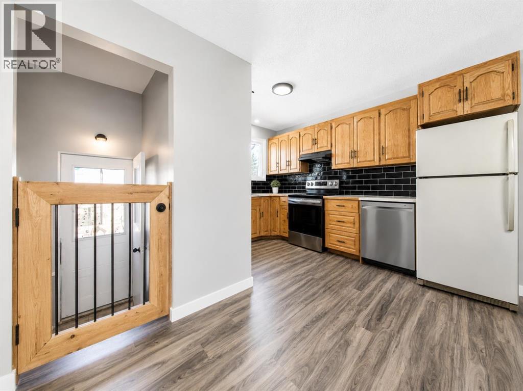 5112 46 Avenue, Ponoka, Alberta  T4J 1J5 - Photo 11 - A2312702