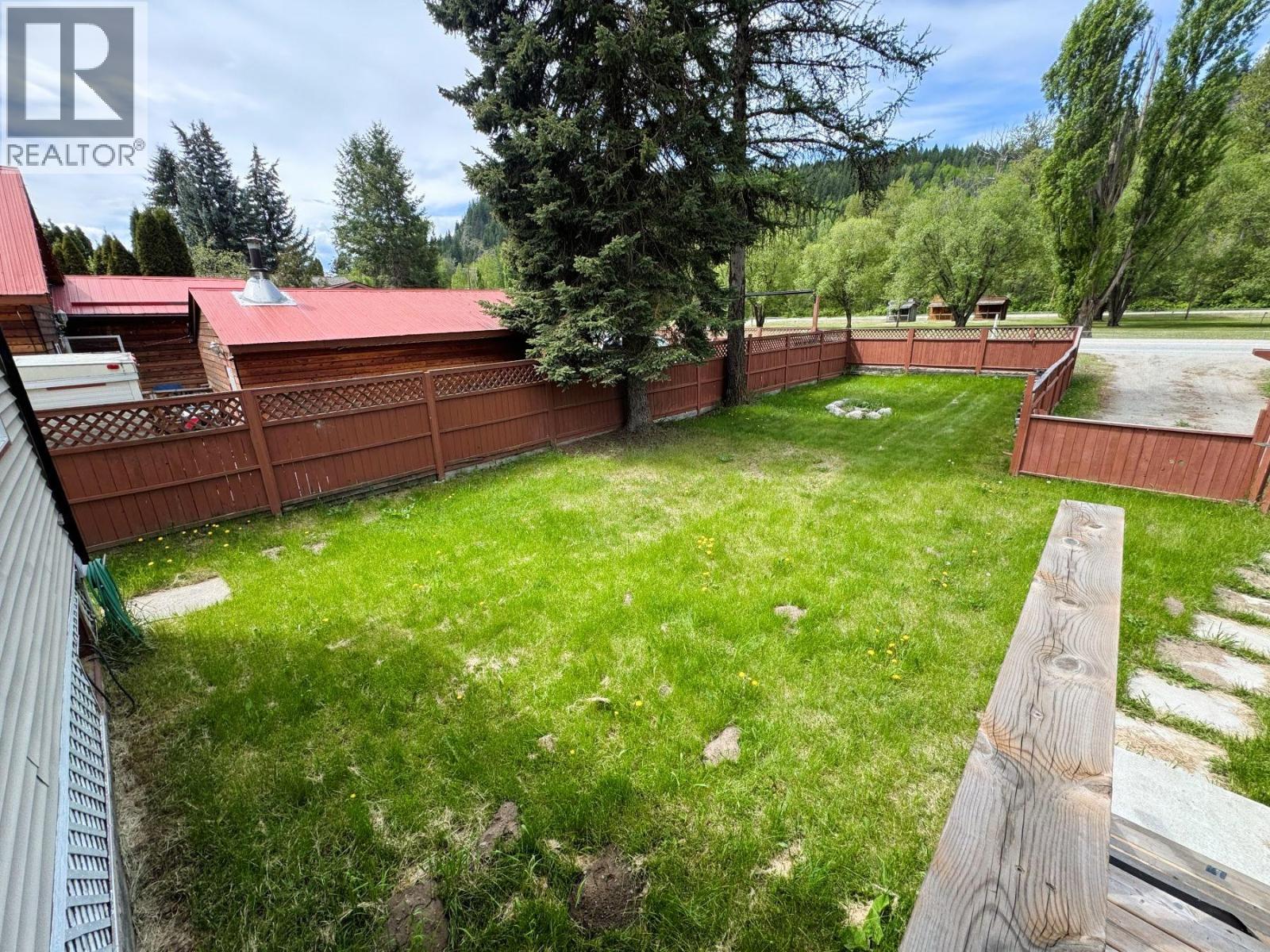 234 Copper Avenue N, Greenwood, British Columbia  V0H 1J0 - Photo 23 - 10374446