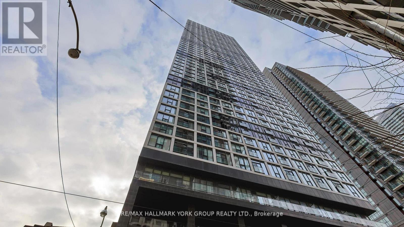 5206 - 181 DUNDAS STREET, Toronto, Ontario
