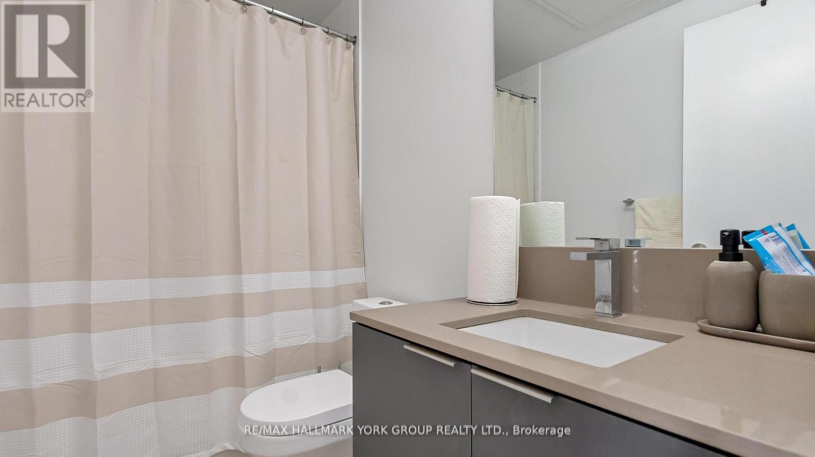 5206 - 181 Dundas Street, Toronto, Ontario  M5A 0N5 - Photo 16 - C13164930