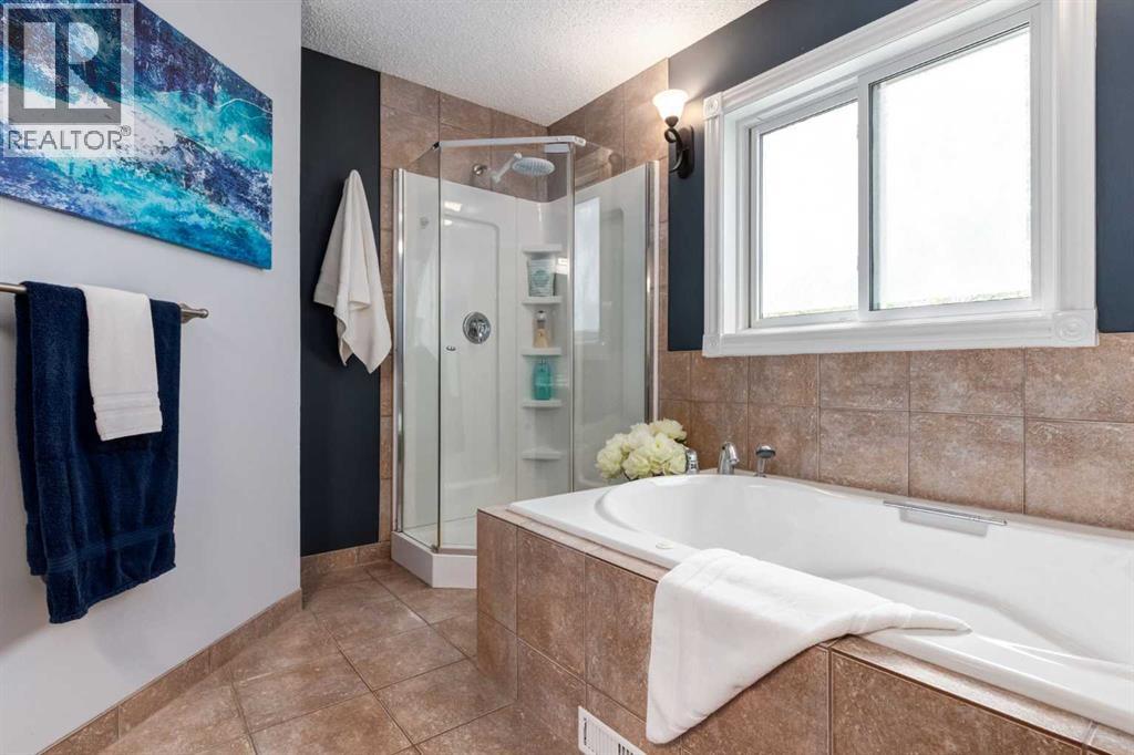 133 Sandpiper Circle NW, Calgary, Alberta  T3K 3R4 - Photo 26 - A2314037